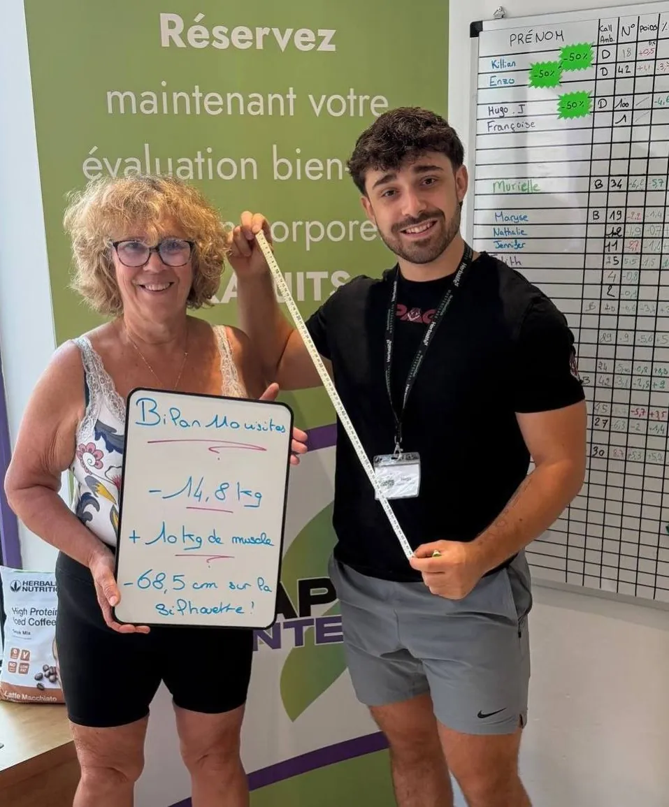 Aux côtés d’un membre, le coach du club St. Martin Nutrition